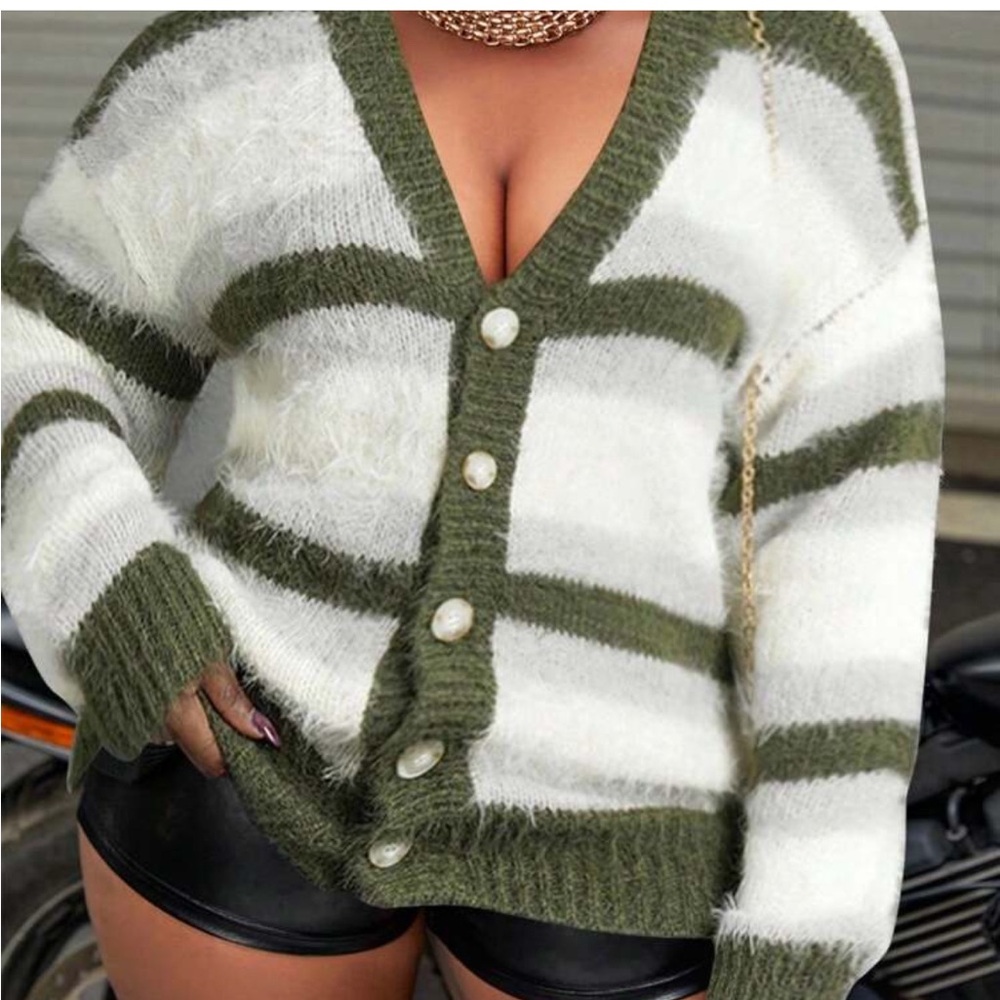 Trendy Green and White Striped Sweater
